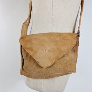 DAY & MOOD Small Buttery Soft Leather Crossbody Tan